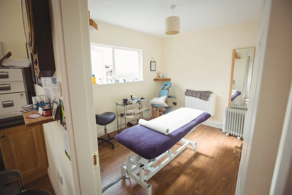 Clinical Power, Compact Design How Portable CO₂ Lasers Empower the Modern Aesthetic Practice