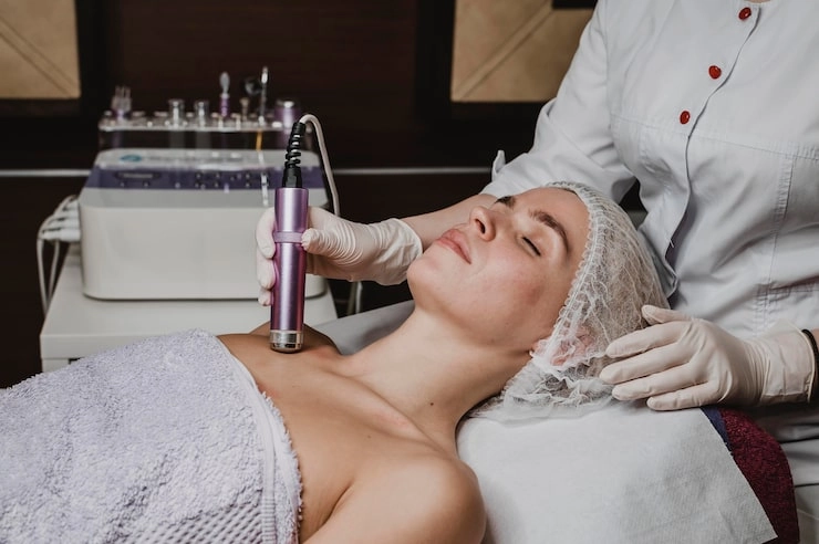 Fractional vs. Full Ablative Lasers A Clinician’s Guide to Maximizing Results and Minimizing Pigmentary Risks